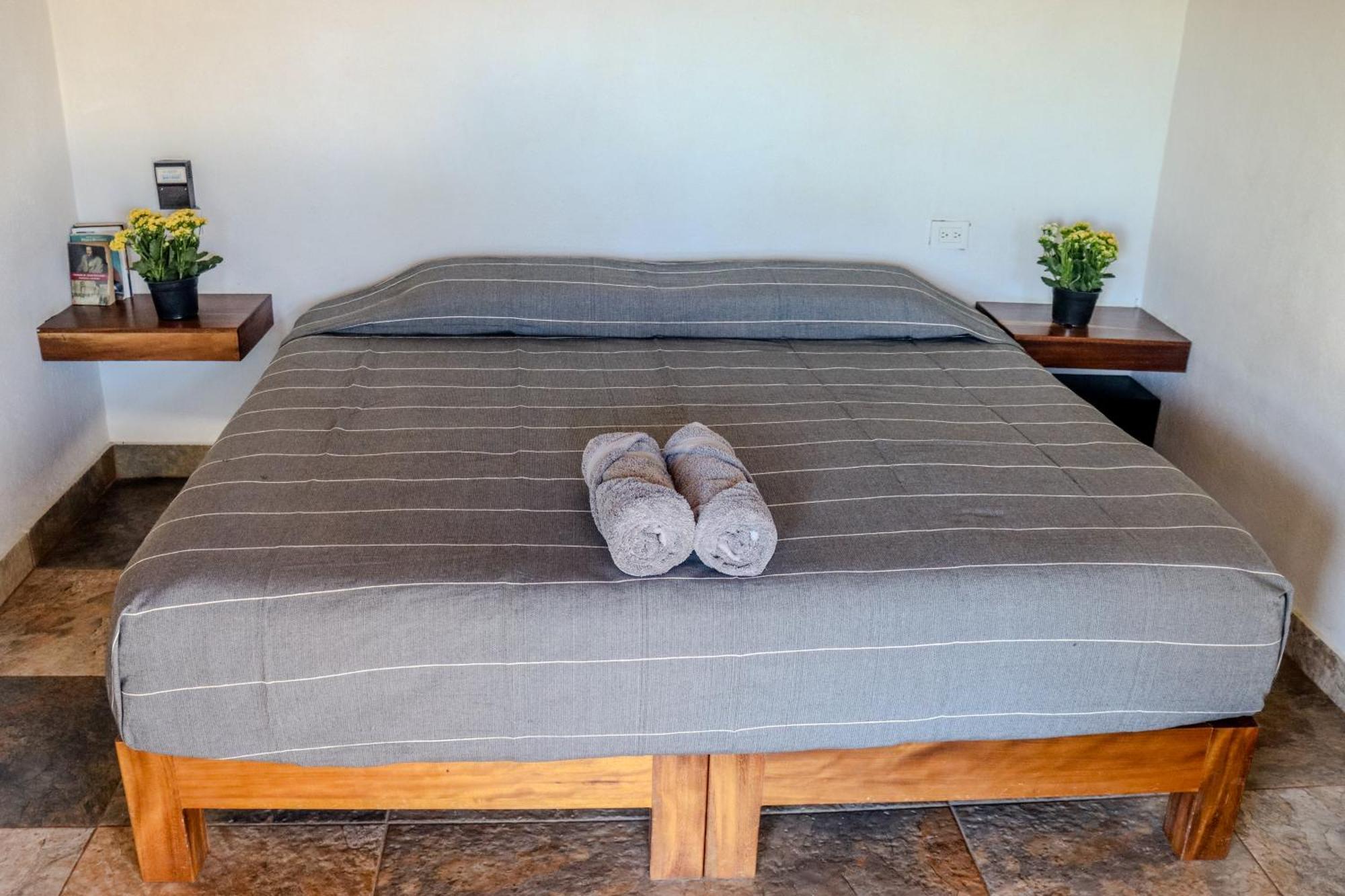 La Aldea Zipolite Hotel Exterior photo
